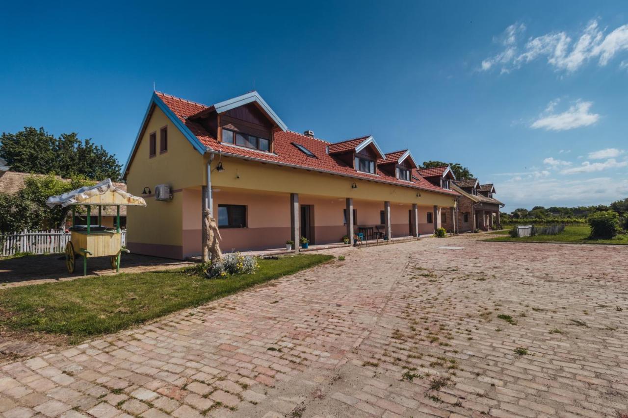 Bed and Breakfast Sobe Kod Baje - Baranjska Kuca Karanac Экстерьер фото