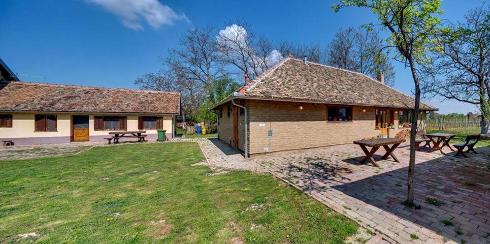 Bed and Breakfast Sobe Kod Baje - Baranjska Kuca Karanac Экстерьер фото